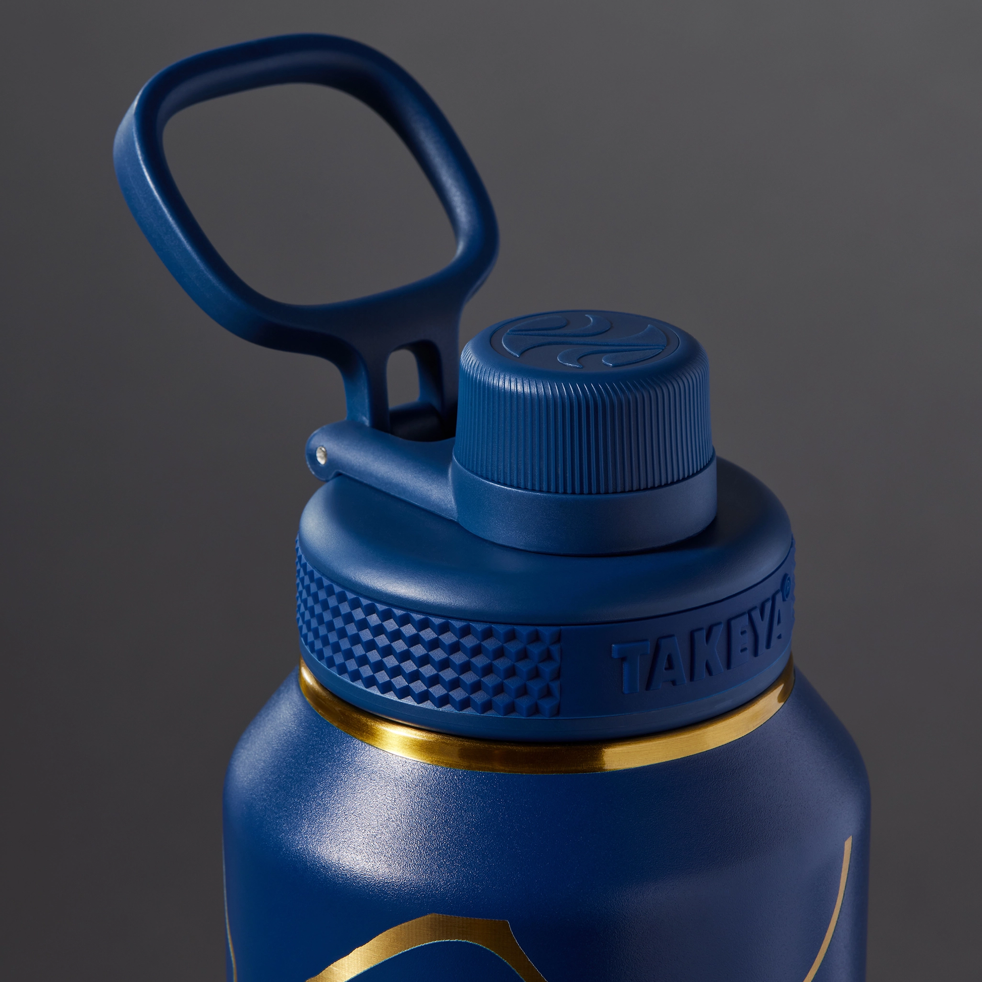 kintsugi-water-bottle-with-spout-lid-u9 51390-TK_HO25_Kintsugi_Takeya9266.png